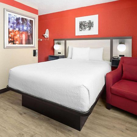 מלון Ramada By Wyndham פרסיפני מראה חיצוני תמונה