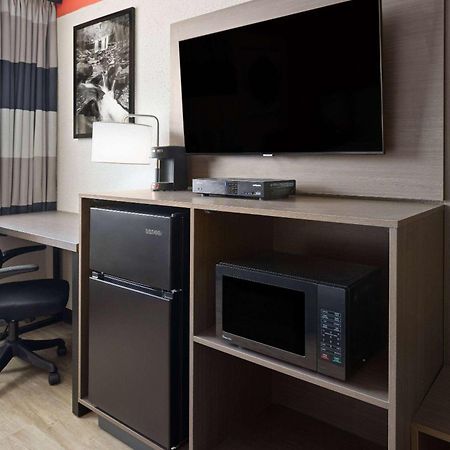 מלון Ramada By Wyndham פרסיפני מראה חיצוני תמונה