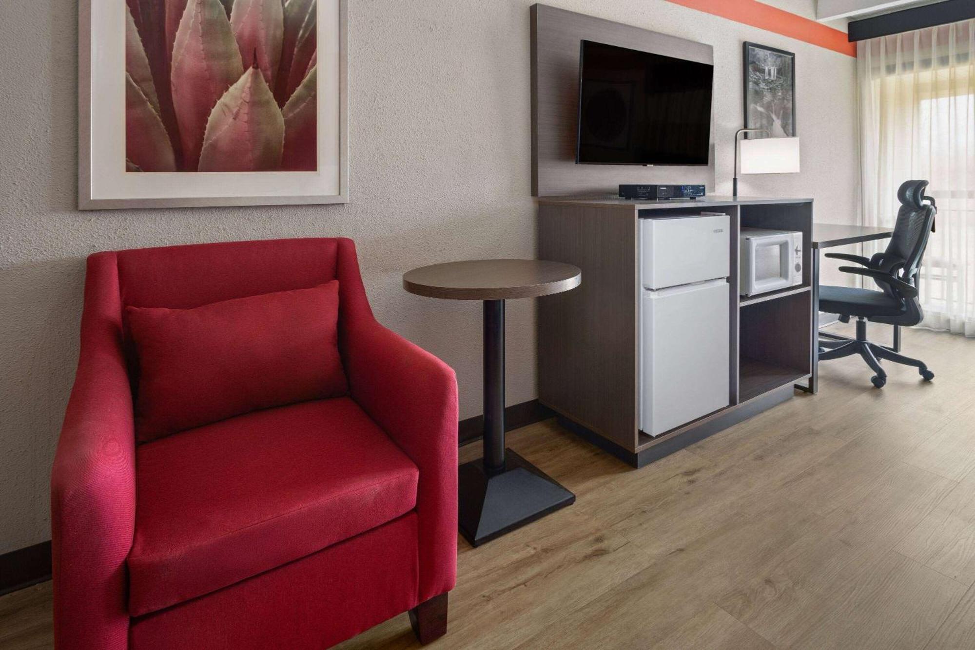 מלון Ramada By Wyndham פרסיפני מראה חיצוני תמונה