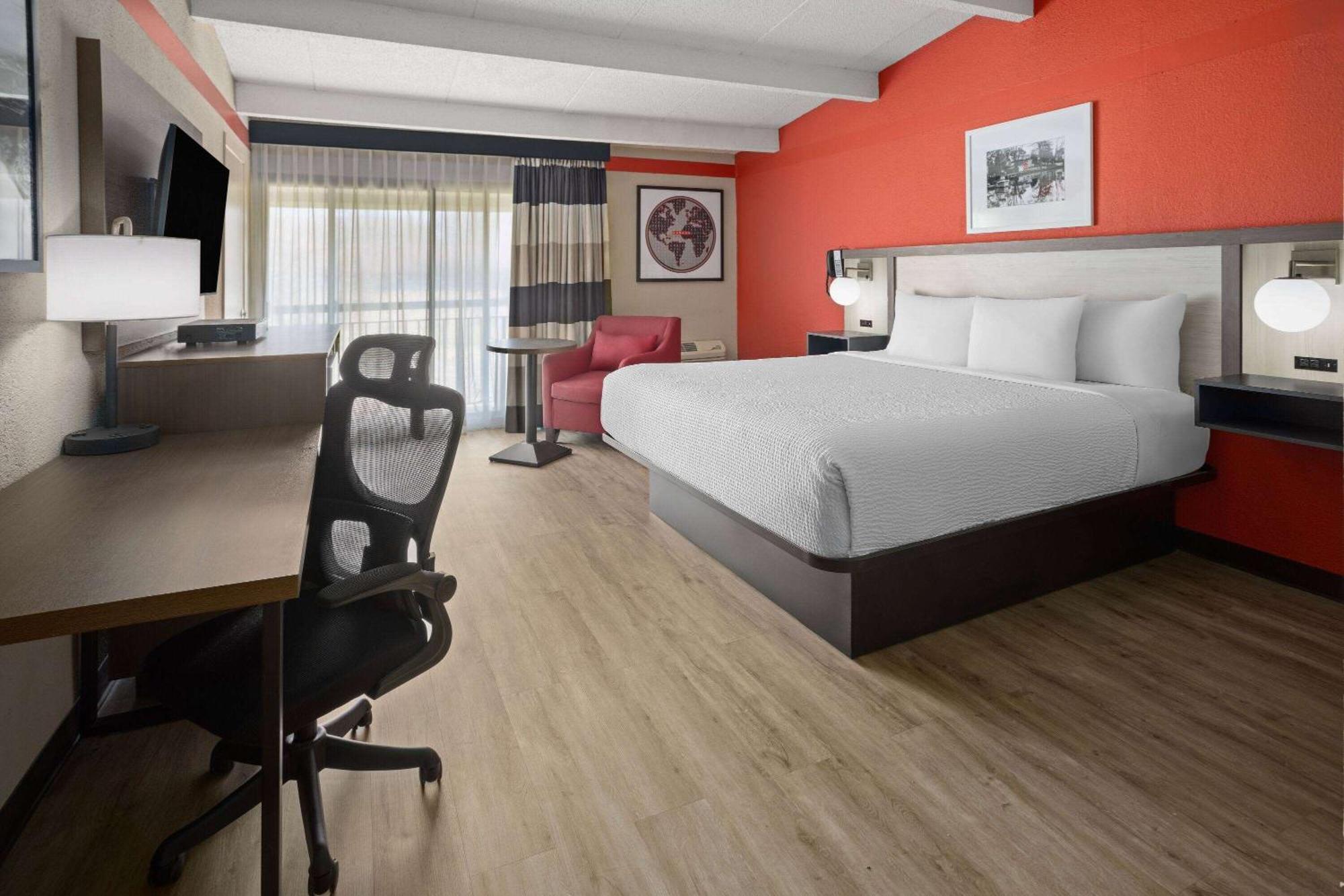 מלון Ramada By Wyndham פרסיפני מראה חיצוני תמונה